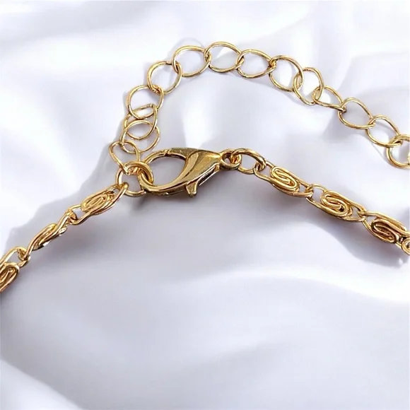 Women’s alloy gold 6.5 inch bracelet with 2 inch extender - Picture 3 of 6